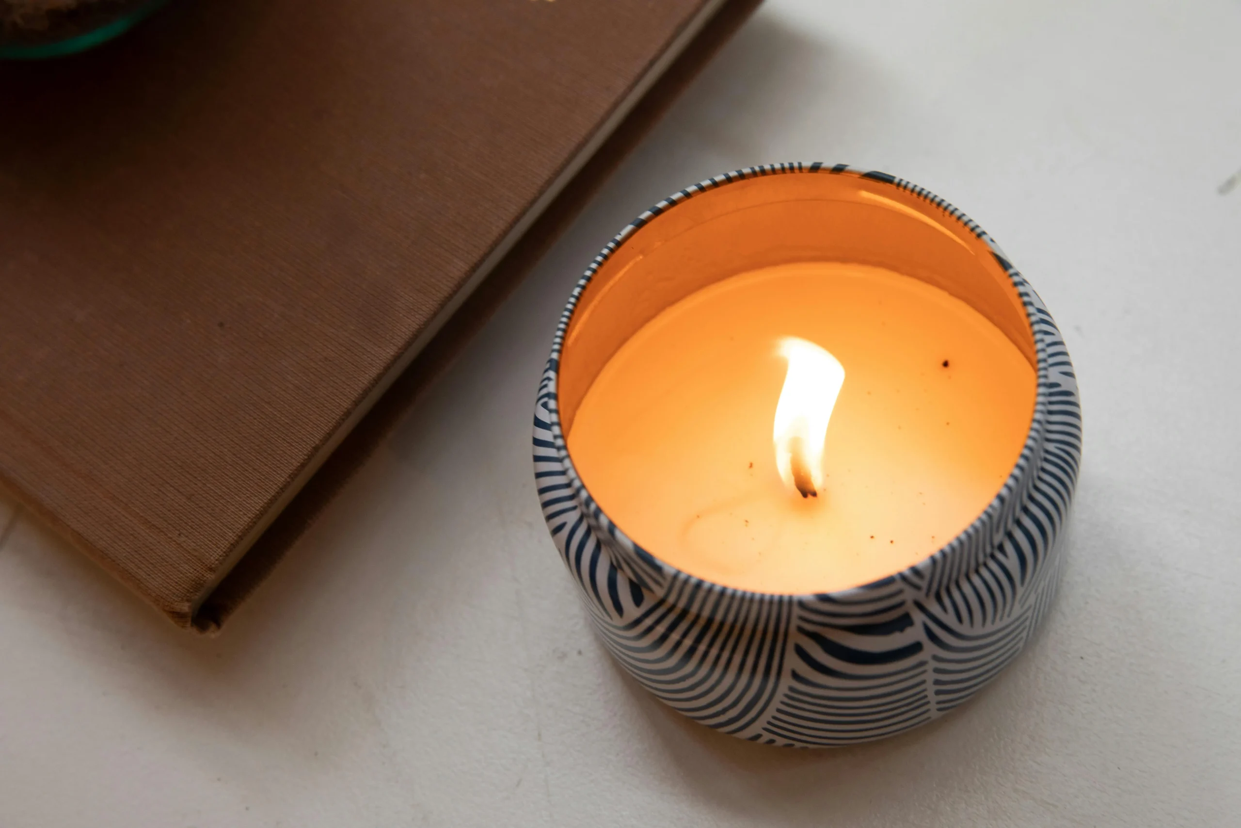 On “Luxury” Products: Is This $80 Candle Really “An Olfactory Journey”? A Skeptic’s Scented Candle Review
