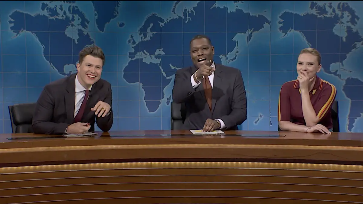 Scarlett Johansson and Colin Jost Get Revenge on Michael Che During SNL Weekend Update